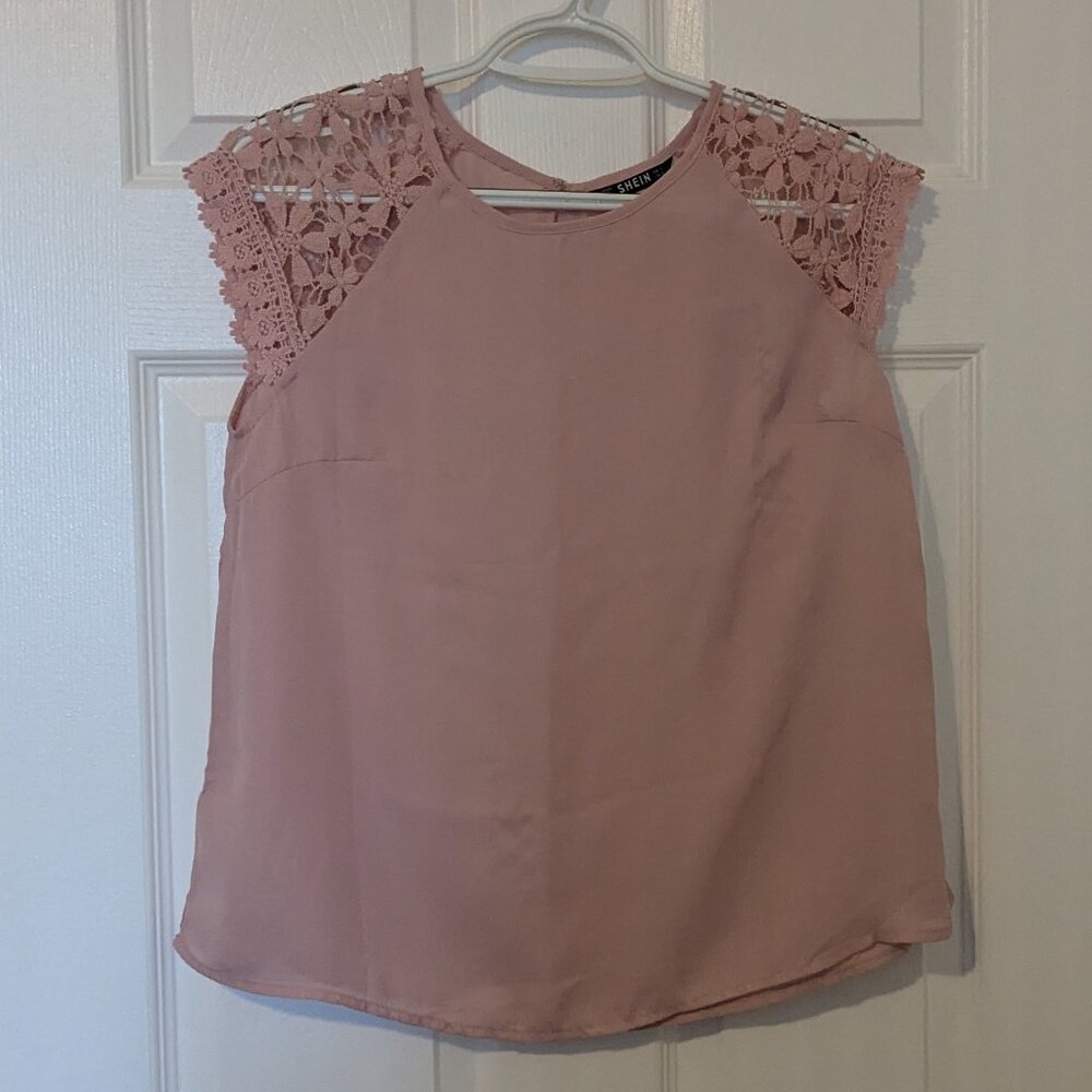 Shein sleeveless blouse with back keyhole closure size small